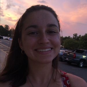 Meet your Posher, Kayla